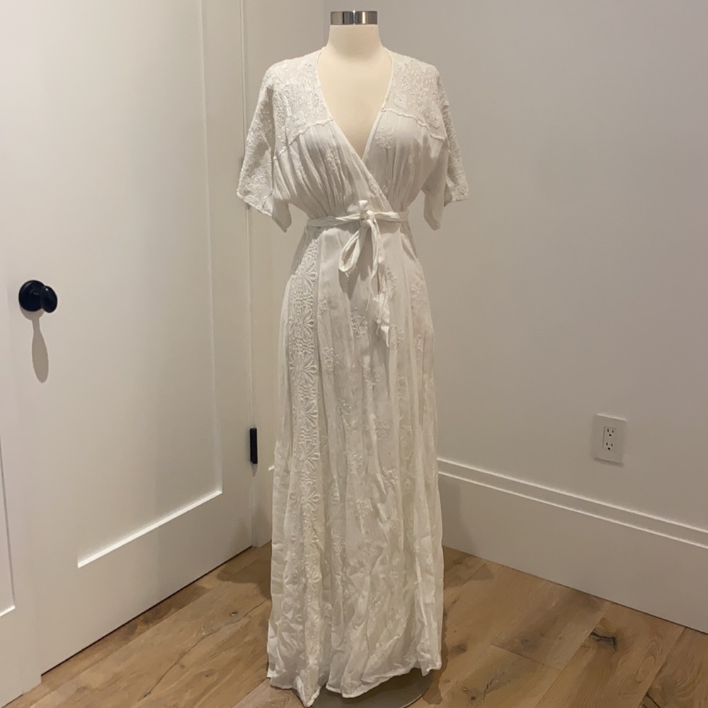 SOLD Zara Trafaluc White Lacey Wrap Dress - Picture 8 of 9
